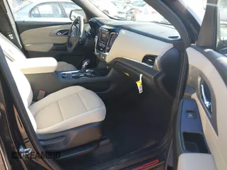 2022 Chevrolet Traverse LS with VIN 1GNERFKW6NJ184093, listed as a IAAI auction lot 41867296 with 28,733 mi miles and . Bid and sale history available at DreamBid. Image 5.