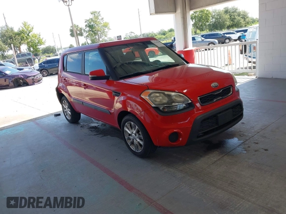 2013 Kia Soul + z VIN KNDJT2A63D7536836, wystawiony jako IAAI lot #42341811 z przebiegiem 118 226 mil mil oraz . Historia ofert i sprzedaży dostępna na DreamBid. Obrazek 1.