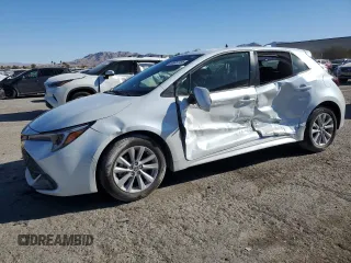 2025 Toyota Corolla Hatchback SE with VIN JTND4MBE9S3233300, listed as a Copart auction lot 88557795 with 4,153 mi miles and Salvage Title. Bid and sale history available at carsss.com. Image 1.