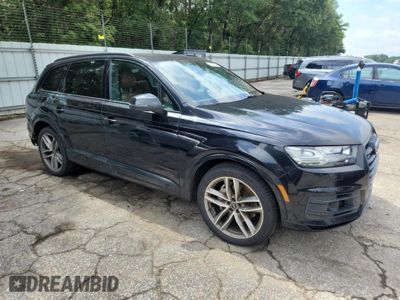 2018 Audi Q7 Prestige with VIN WA1VAAF79JD010611, listed as a Copart auction lot 61014685 with 158,977 mi miles and Salvage title. Bid and sale history available at DreamBid. Image 4.