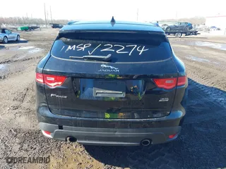 2018 Jaguar F-PACE 30t Premium with VIN SADCJ2GX3JA202274, listed as a IAAI auction lot 40171256 with 1 mi miles. Bid and sale history available at carsss.com. Image 16.