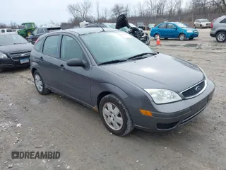 2007 Ford Focus S with VIN 1FAFP37N67W221172, listed as a IAAI auction lot 41948604 with 149,564 mi miles and . Bid and sale history available at carsss.com. Image 1.