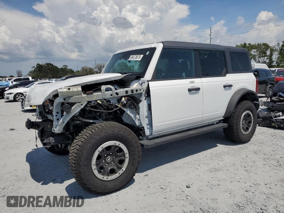 2023 Ford Bronco z VIN 1FMEE5DP5PLB73657, wystawiony jako Copart lot #58473675 z przebiegiem 14 209 mil mil oraz Szkoda całkowita • Salvage title. Historia ofert i sprzedaży dostępna na DreamBid. Obrazek 1.