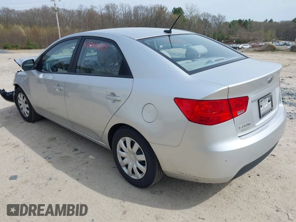 2010 Kia Forte LX with VIN KNAFT4A22A5108680, listed as a IAAI auction lot 42068889 with 77,329 mi miles. Bid and sale history available at carsss.com. Image 3.