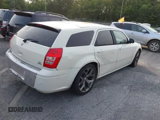 2005 Dodge Magnum RT z VIN 2D4GV58265H646507, wystawiony jako IAAI lot #42424873 z przebiegiem Nie podano mil oraz . Historia ofert i sprzedaży dostępna na DreamBid. Obrazek 4.
