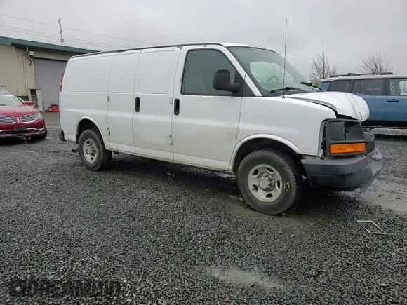 2006 Chevrolet Express Cargo Van with VIN 1GCGG25V061171537, listed as a Copart auction lot 44305285 with 98,495 mi miles and Salvage Title. Bid and sale history available at carsss.com. Image 12.