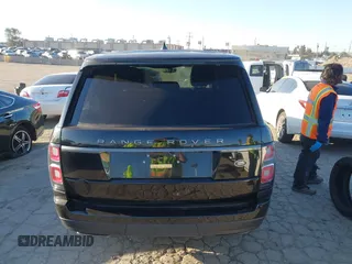 2022 Land Rover Range Rover z VIN SALGR2SU2NA463588, wystawiony jako IAAI lot #41744410 z przebiegiem 38 737 mil mil oraz . Historia ofert i sprzedaży dostępna na DreamBid. Obrazek 16.