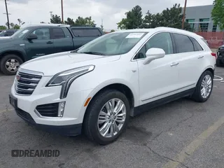 2017 Cadillac XT5 Premium Luxury FWD z VIN 1GYKNCRS3HZ307728, wystawiony jako IAAI lot #42203542 z przebiegiem 50 433 mil mil oraz . Historia ofert i sprzedaży dostępna na DreamBid. Obrazek 19.