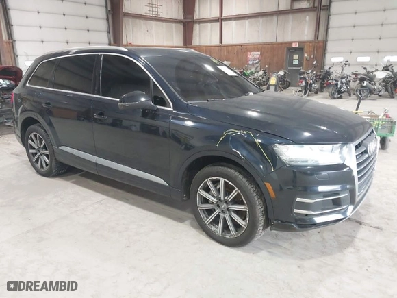 2017 Audi Q7 Premium Plus with VIN WA1LAAF74HD053058, listed as a IAAI auction lot 42008360 with 210,228 mi miles. Bid and sale history available at carsss.com. Image 1.