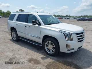 2018 Cadillac Escalade z VIN 1GYS3AKJ1JR157121, wystawiony jako IAAI lot #42236004 z przebiegiem 78 051 mil mil oraz . Historia ofert i sprzedaży dostępna na DreamBid. Obrazek 1.