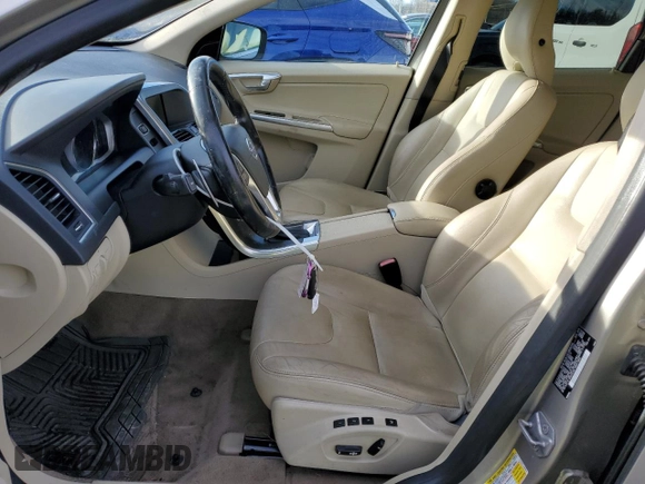 2015 Volvo XC60 T6 Premier Plus с VIN YV4902RC9F2611719, выставлен на аукционе Copart как лот 44420785 с пробегом 157 350 миль миль и Списание • Salvage title. История ставок и продаж доступна на DreamBid. Изображение 7.