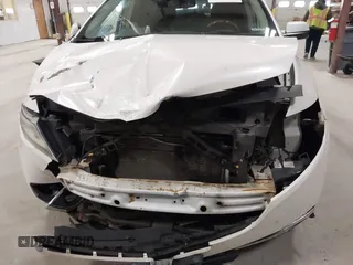 2011 Lincoln MKX with VIN 2LMDJ8JK8BBJ32602, listed as a IAAI auction lot 41967983 with 212,547 mi miles and . Bid and sale history available at carsss.com. Image 12.