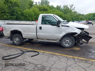 2011 Ford F-250 XL z VIN 1FTBF2B65BEA30685, wystawiony jako IAAI lot #42435253 z przebiegiem 60 603 mil mil oraz . Historia ofert i sprzedaży dostępna na DreamBid. Obrazek 13.