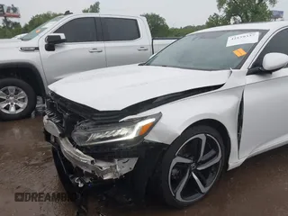 2019 Honda Accord Sport z VIN 1HGCV2F38KA034651, wystawiony jako IAAI lot #42159337 z przebiegiem 112 245 mil mil oraz . Historia ofert i sprzedaży dostępna na DreamBid. Obrazek 6.