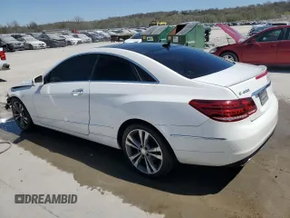 2016 Mercedes-Benz E 400 z VIN WDDKJ6FB4GF332182, wystawiony jako Copart lot #52546835 z przebiegiem 141 910 mil mil oraz Czysty tytuł • Clean title. Historia ofert i sprzedaży dostępna na DreamBid. Obrazek 2.