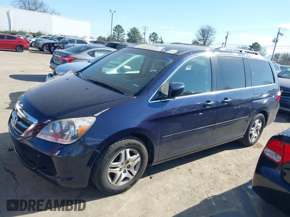 2006 Honda Odyssey EX-L with VIN 5FNRL38676B032317, listed as a IAAI auction lot 41681655 with 208,605 mi miles. Bid and sale history available at carsss.com. Image 2.