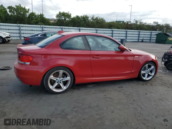 2009 BMW 1 Series 135i with VIN WBAUC73559VK95229, listed as a Copart auction lot 55657105 with 130,207 mi miles and Clean Title. Bid and sale history available at carsss.com. Image 3.