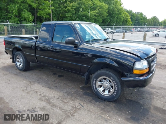 2000 Ford Ranger XL z VIN 1FTYR14V9YTA24442, wystawiony jako IAAI lot #42240524 z przebiegiem 152 668 mil mil oraz . Historia ofert i sprzedaży dostępna na DreamBid. Obrazek 1.