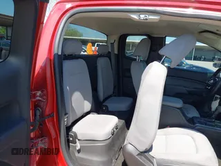 2016 GMC Canyon 2WD z VIN 1GTH5BEA8G1367539, wystawiony jako IAAI lot #41984288 z przebiegiem 111 878 mil mil oraz . Historia ofert i sprzedaży dostępna na DreamBid. Obrazek 8.