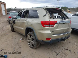 2011 Jeep Grand Cherokee Overland with VIN 1J4RS6GG8BC601398, listed as a IAAI auction lot 41720426 with Not Provided miles and . Bid and sale history available at DreamBid. Image 3.