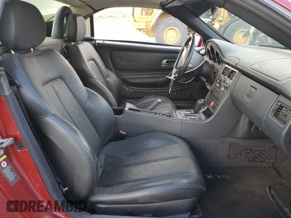 2002 Mercedes-Benz SLK-Class 2.3L Kompressor with VIN WDBKK49F62F246292, listed as a Copart auction lot 80231094 with 133,406 mi miles and Salvage Title. Bid and sale history available at carsss.com. Image 7.