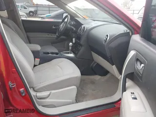 2015 Nissan Rogue Select S with VIN JN8AS5MT8FW668784, listed as a IAAI auction lot 41768882 with 136,030 mi miles. Bid and sale history available at carsss.com. Image 5.