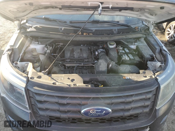 2016 Ford Utility Police Interceptor with VIN 1FM5K8AR8GGA19484, listed as a Copart auction lot 72447784 with 127,948 mi miles and Salvage Title. Bid and sale history available at carsss.com. Image 12.