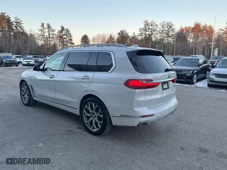 2020 BMW X7 xDrive40i with VIN 5UXCW2C05L9A03397, listed as a IAAI auction lot 41381437 with 141,656 mi miles. Bid and sale history available at carsss.com. Image 3.