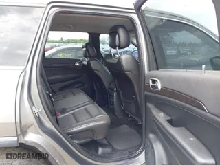2011 Jeep Grand Cherokee Laredo with VIN 1J4RR4GG3BC718953, listed as a IAAI auction lot 39421353 with 1 mi miles. Bid and sale history available at carsss.com. Image 8.