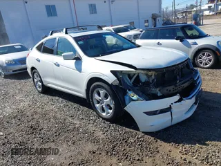 2011 Honda Accord Crosstour EX-L with VIN 5J6TF2H55BL005097, listed as a IAAI auction lot 41432309 with 266,982 mi miles. Bid and sale history available at carsss.com. Image 1.