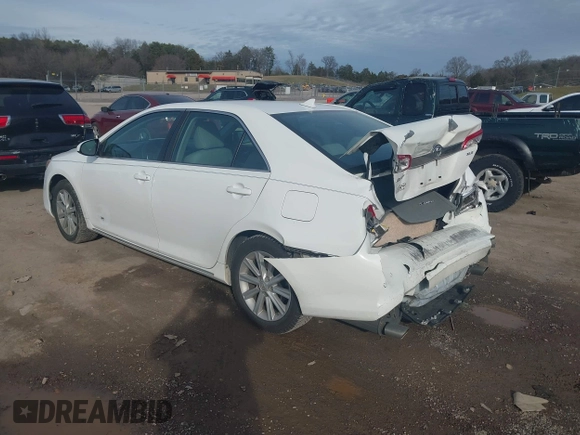 2014 Toyota Camry SE with VIN 4T1BK1FK0EU540896, listed as a IAAI auction lot 41611303 with 108,016 mi miles. Bid and sale history available at carsss.com. Image 3.