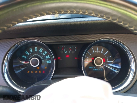2013 Ford Mustang V6 with VIN 1ZVBP8AM3D5269846, listed as a IAAI auction lot 42460827 with 80,934 mi miles and . Bid and sale history available at DreamBid. Image 7.
