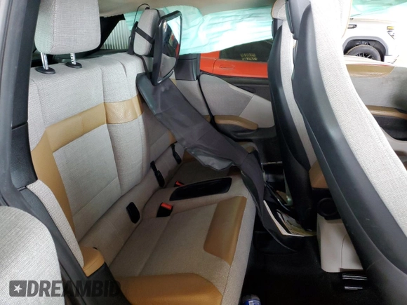 2014 BMW i3 with VIN WBY1Z4C56EV275504, listed as a Copart auction lot 57070015 with Not provided miles and Salvage title. Bid and sale history available at DreamBid. Image 10.