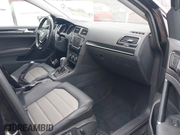 2017 Volkswagen Golf SportWagen S with VIN 3VWC17AU5HM522262, listed as a IAAI auction lot 41974987 with 93,905 mi miles. Bid and sale history available at carsss.com. Image 5.