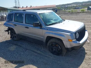 2015 Jeep Patriot High Altitude with VIN 1C4NJRAB9FD353751, listed as a IAAI auction lot 42099206 with 62,569 mi miles. Bid and sale history available at carsss.com. Image 1.