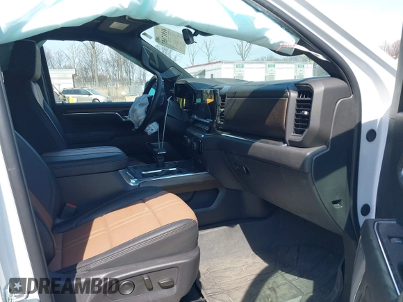 2025 Chevrolet Silverado 1500 with VIN 3GCUKJEL2SG115606, listed as a IAAI auction lot 41917657 with 10,413 mi miles and . Bid and sale history available at DreamBid. Image 5.