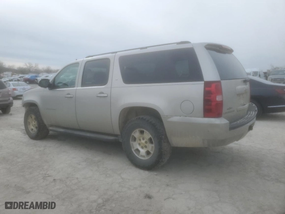 2007 Chevrolet Suburban LT with VIN 3GNFK16317G266460, listed as a Copart auction lot 43257695 with 294,952 mi miles and Salvage Title. Bid and sale history available at carsss.com. Image 2.