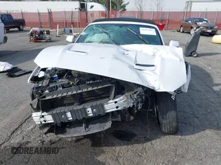 2020 Ford Mustang EcoBoost z VIN 1FATP8UH0L5134222, wystawiony jako IAAI lot #41477417 z przebiegiem 40 698 mil mil oraz . Historia ofert i sprzedaży dostępna na DreamBid. Obrazek 12.