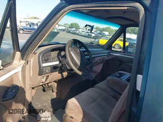 1995 Ford F-150 with VIN 1FTEF14H0SNA66791, listed as a IAAI auction lot 42583333 with 236,624 mi miles and . Bid and sale history available at DreamBid. Image 5.