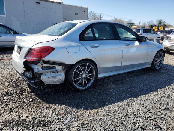 2016 Mercedes-Benz C 450 AMG with VIN 55SWF6EB4GU133361, listed as a Copart auction lot 52425485 with 101,079 mi miles and Salvage title. Bid and sale history available at DreamBid. Image 3.