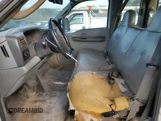 2004 Ford Super Duty F-250 XL with VIN 1FTNX20L84ED22644, listed as a Copart auction lot 46807015 with 432,438 mi miles and Salvage Title. Bid and sale history available at carsss.com. Image 7.