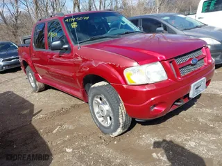 2004 Ford Explorer Sport Trac XLS with VIN 1FMZU77K54UA66131, listed as a IAAI auction lot 41745074 with 162,850 mi miles. Bid and sale history available at carsss.com. Image 1.