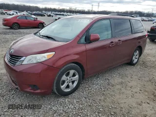 2012 Toyota Sienna LE AAS с VIN 5TDKK3DC6CS195192, выставлен на аукционе Copart как лот 55459115 с пробегом 327 117 миль миль и Списание • Salvage title. История ставок и продаж доступна на DreamBid. Изображение 1.