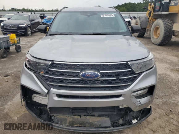 2022 Ford Explorer XLT with VIN 1FMSK7DH3NGB75784, listed as a Copart auction lot 55947905 with 32,622 mi miles and Clean title. Bid and sale history available at DreamBid. Image 5.