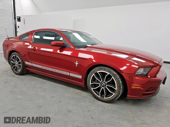 2013 Ford Mustang V6 with VIN 1ZVBP8AM5D5241286, listed as a Copart auction lot 59552325 with 204,939 mi miles and Clean title. Bid and sale history available at DreamBid. Image 4.