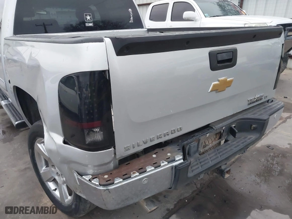2012 Chevrolet Silverado 1500 LT with VIN 3GCPCSE02CG192161, listed as a IAAI auction lot 41287598 with 284,698 mi miles. Bid and sale history available at carsss.com. Image 21.