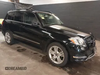 2015 Mercedes-Benz GLK with VIN WDCGG8JB5FG381105, listed as a IAAI auction lot 41810355 with 117,320 mi miles. Bid and sale history available at carsss.com. Image 1.