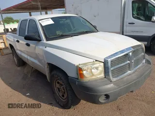 2007 Dodge Dakota ST with VIN 1D7HE28KX7S160624, listed as a IAAI auction lot 42759901 with 196,643 mi miles and . Bid and sale history available at DreamBid. Image 1.
