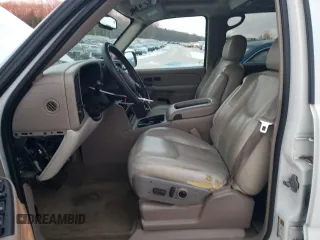 2006 Chevrolet Suburban Z71 with VIN 3GNFK16Z46G104132, listed as a Copart auction lot 88282715 with 208,889 mi miles and Clean Title. Bid and sale history available at carsss.com. Image 7.