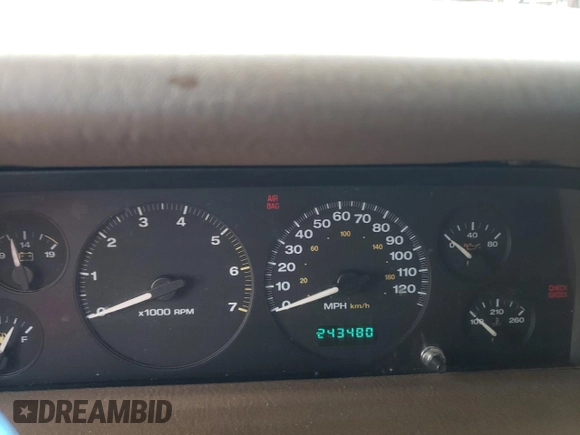 1999 Jeep Grand Cherokee Limited with VIN 1J4GW68S1XC744666, listed as a Copart auction lot 88337895 with 243,480 mi miles and Salvage Title. Bid and sale history available at carsss.com. Image 9.